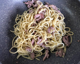 ５分で完成！もやしのしょうゆ焼きそば作り方3写真
