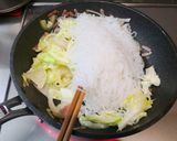 ベーコンと野菜の白滝ペペロンチーノ作り方6写真