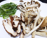 残りご飯で！きのこたっぷり和風オムライス作り方1写真