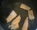 フライパンで! 生鮭切落としハラス塩焼き作り方5写真
