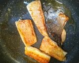 フライパンで! 生鮭切落としハラス塩焼き作り方7写真