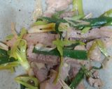 葉ニンニクと豚ロースの炒め作り方3写真