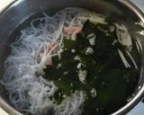 糸こんにゃくとワカメの酢の物作り方2写真
