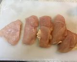 俺流！材料4つの鶏ムネ肉のマヨパン粉焼き作り方2写真