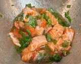 薬味香るピリ辛サーモンユッケ丼作り方3写真