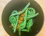 栄養満点★こごみのくるみ味噌和え作り方4写真