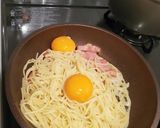 牛乳とチーズと卵で作るカルボナーラ作り方3写真
