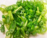 捨てずに簡単！長ネギ青い部分の中華炒め作り方2写真