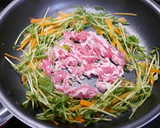 簡単！たっぷり豆苗の牛オイマヨ炒め作り方3写真