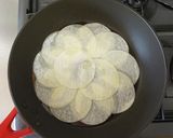 ★挑戦者求む★★餃子皮で肉盛りマウンテン作り方4写真