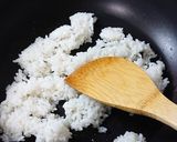 鮭フレークで作る美味チャーハン☆作り方5写真