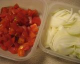 鶏ムネ肉とトマトのチーズ蒸し作り方2写真