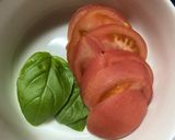 夏にピッタリ！使い方万能なトマトとバジル作り方2写真