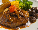 キノコと デミソースの 煮込みハンバーグ作り方11写真