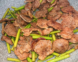 豚タンとニンニクの芽の塩こしょう焼き作り方5写真