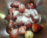 材料3つだけ!いちごゼリー作り方1写真