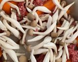 大根人参としめじのそぼろ煮☆作り方5写真