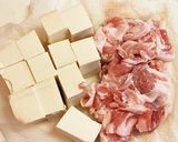 豚バラと豆腐の卵とじ作り方1写真
