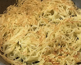 中華風ひき肉とセロリの焼きそば作り方3写真