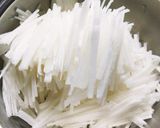 大根と人参のチョナムル(酸っぱいナムル)作り方1写真