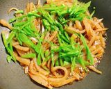 こんにゃくと絹さやの金平作り方7写真