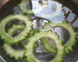 ゴーヤとうずらの目玉焼き♪作り方1写真