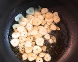 ニンニク キムチ鍋！辛ラーメンでシメ！作り方1写真