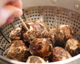 簡単混ぜるだけ！ギーで和えるゴマ味噌里芋作り方2写真