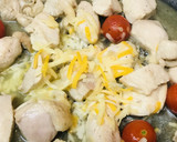 鶏肉とバジル＆プチトマトのチーズ炒め作り方2写真