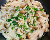 お手軽でクセになる「きのこの旨酢煮」作り方2写真
