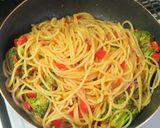 ブロッコリーのワイン・トマトソースパスタ作り方9写真