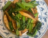 収穫した椎茸を小松菜と炒めた作り方5写真
