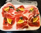 レンジで簡単しっとり！豚のハーブ蒸し＊作り方2写真
