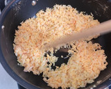 節約レシピ☆レタスとカニカマの炒飯作り方6写真