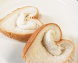 ベビーチーズマヨのハートトースト♡作り方3写真