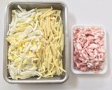 シーさんとエンさん直伝の春巻き作り方1写真