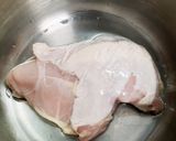 超簡単 ふわふわの蒸し鶏 胸肉を圧力鍋で作り方1写真
