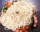 トマトとほうれん草の炒め麺作り方6写真
