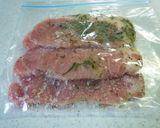キャンプ飯豚肉の塩麹とハーブとハチミツと作り方4写真