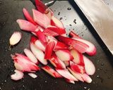 赤らっきょうと絹さやのオープンオムレツ作り方4写真