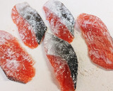 我が家の魚メニュー定番☆鮭フライ作り方1写真