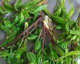 油少な目♬こしあぶらの蕎麦粉炒め作り方1写真