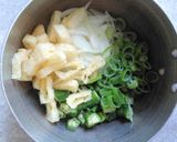 オクラと玉ねぎの味噌汁♪とろとろ甘い♪作り方2写真