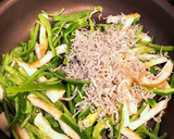 ピーマンとちくわとじゃこの炒め物＊常備菜作り方2写真