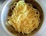 チョリソーとニラの旨辛焼きそば作り方5写真