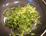 カブの葉とかつお節のごま油炒め作り方1写真