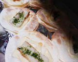 簡単❗餃子の皮deチーズちくわピザ作り方2写真