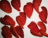 苺のコンフィチュール❇️きび砂糖と蜂蜜で作り方1写真