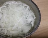 茎わかめサラダと生ハム玉ねぎのマリネ風作り方3写真