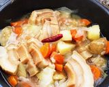 簡単☆車麩でつくる肉じゃが風さっぱり塩煮作り方9写真